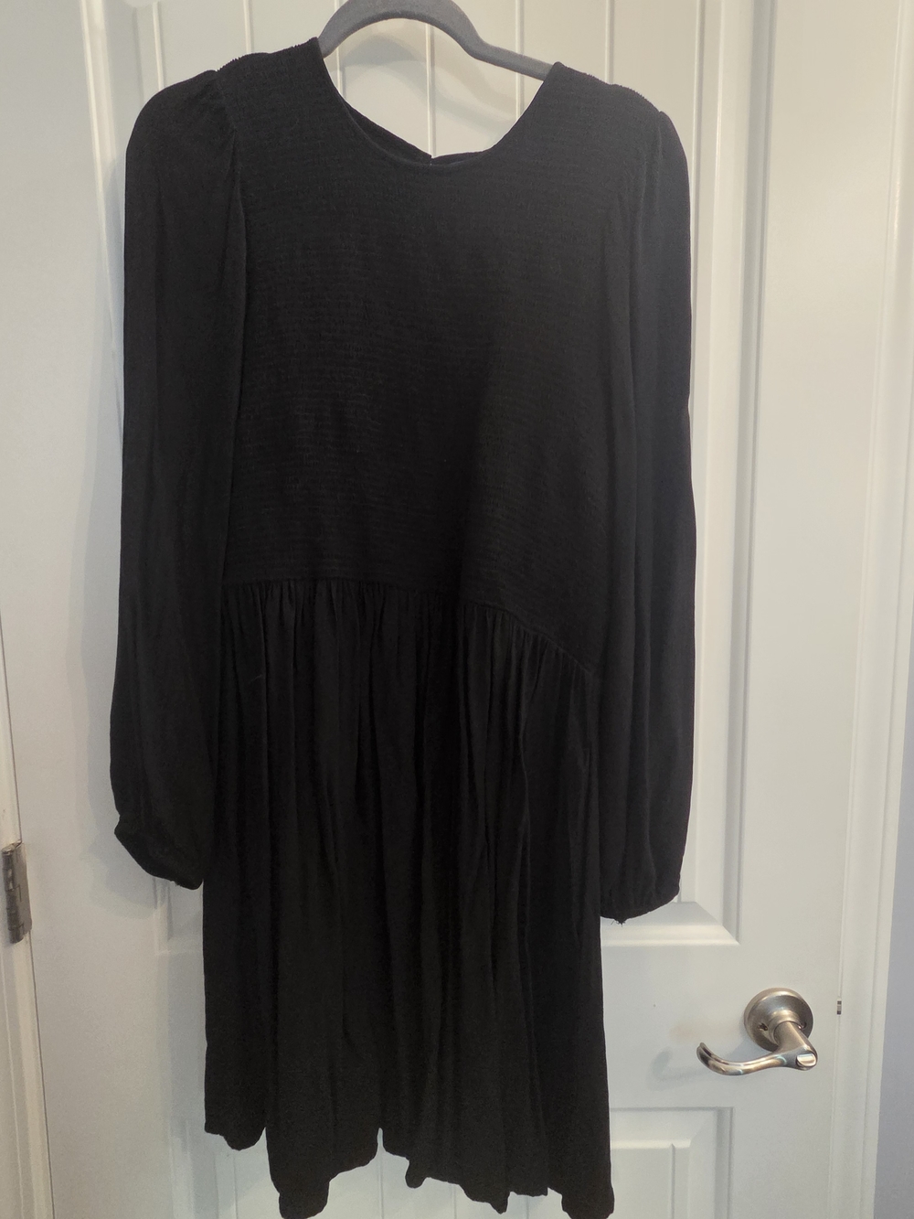 Old Navy Black Long-Sleeve Tiered Swing Dress